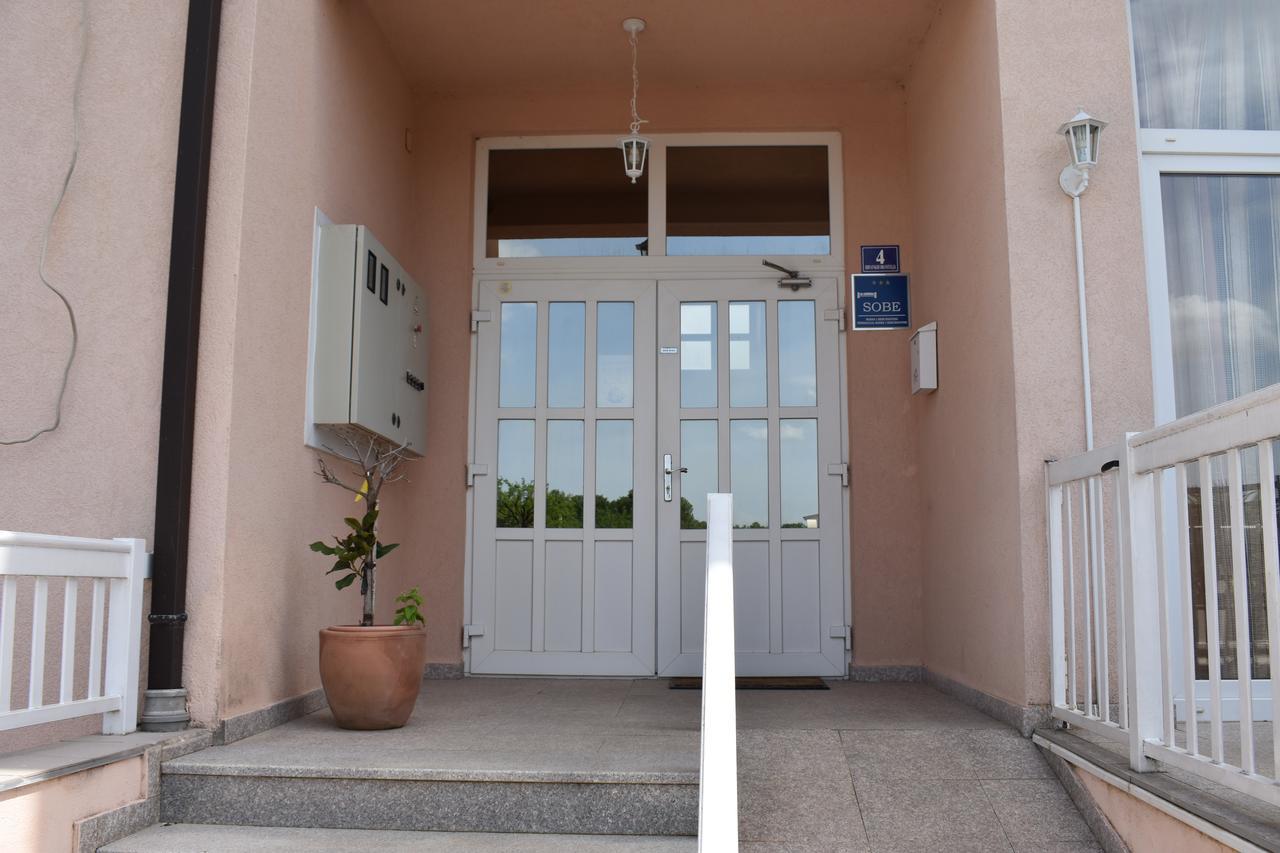 Guest House Regina Mundi Međugorje Kültér fotó