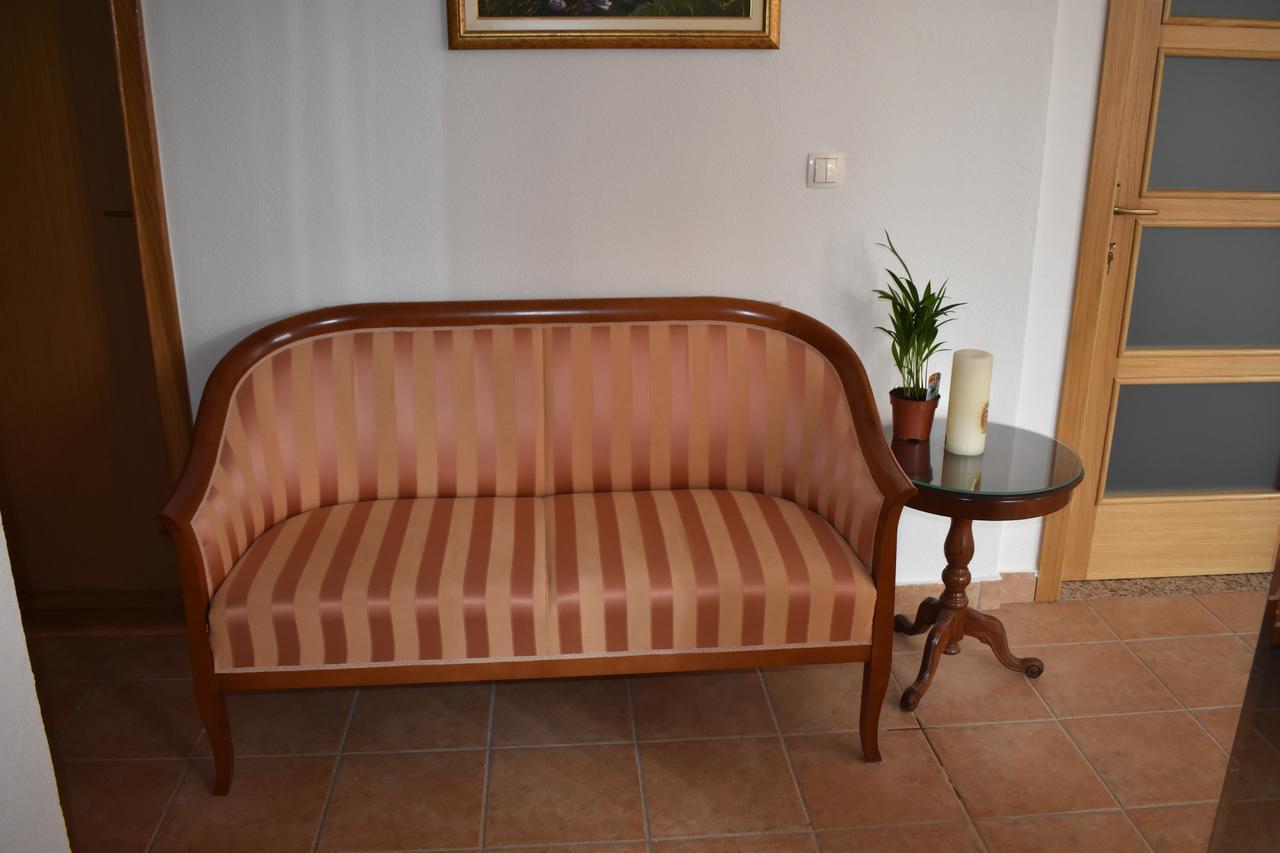 Guest House Regina Mundi Međugorje Kültér fotó