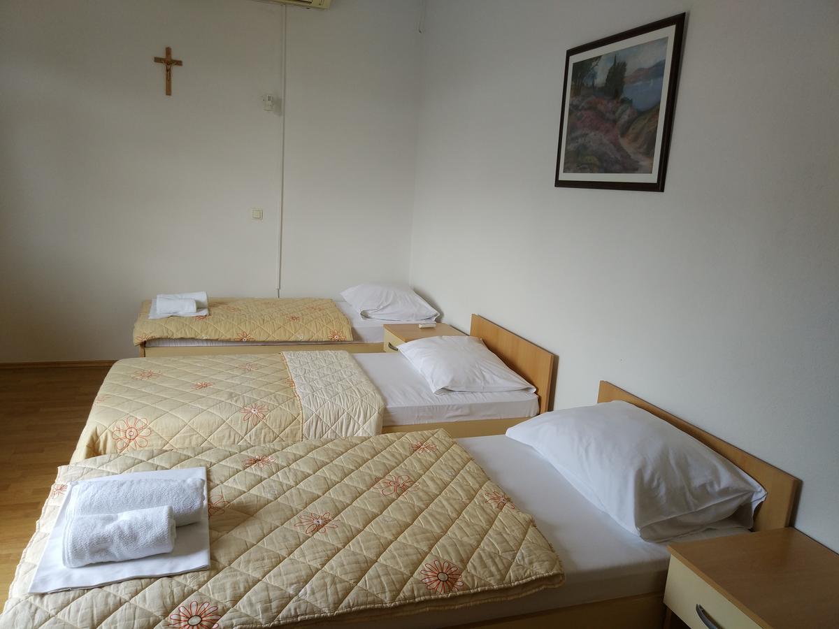 Guest House Regina Mundi Međugorje Kültér fotó
