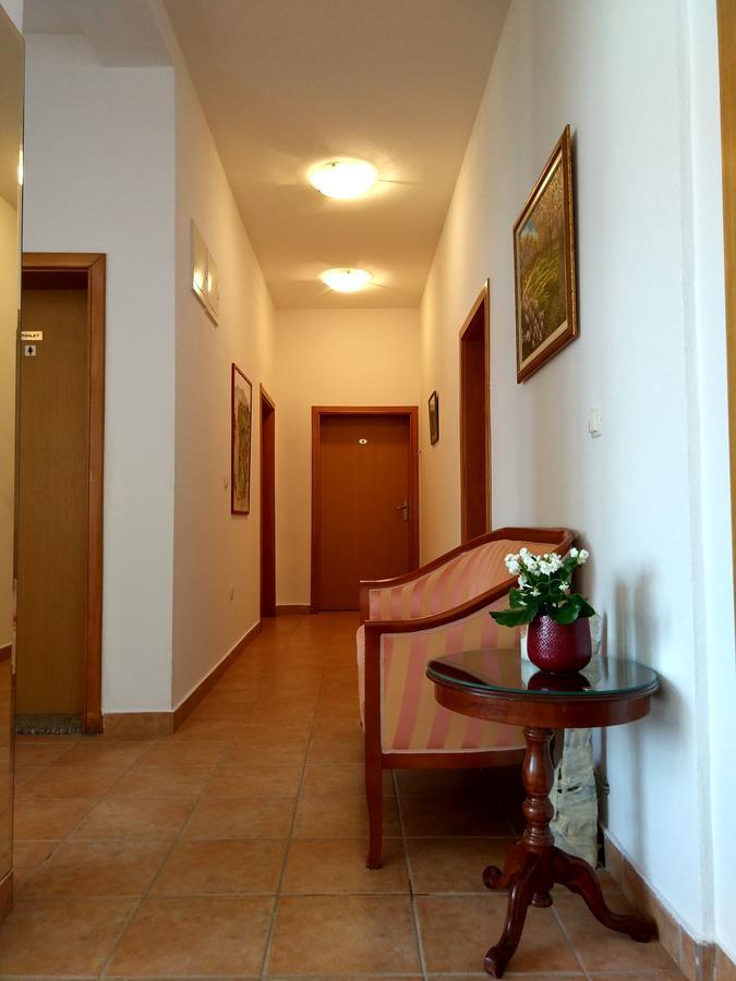 Guest House Regina Mundi Međugorje Kültér fotó